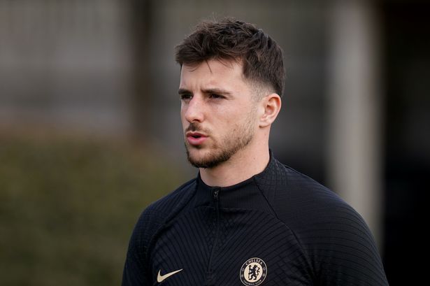 Mason Mount handed controversial Liverpool transfer advice amid stand-off with Chelsea - Irish Mirror Online