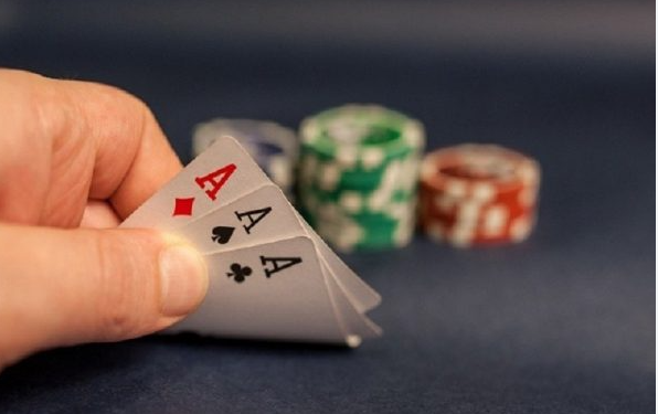 Lịch sử phát triển Liêng: Từ trò chơi dân gian đến sân chơi trực tuyến hiện đại