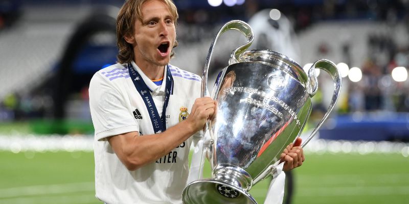 Luka Modrić trong màu áo Real Madrid