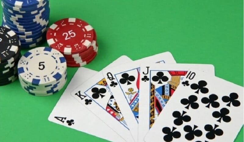 Công cụ phá sảnh là gì? Ý nghĩa của việc tuôn ra trong poker